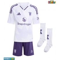 Manchester United Casemiro #18 Auswärts Trikotsatz Kinder 2025-26 Kurzarm (+ Kurze Hosen)